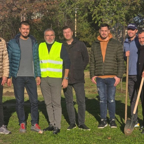Voluntarii din Constanța contribuie la regenerarea aerului urban prin plantarea de arbori