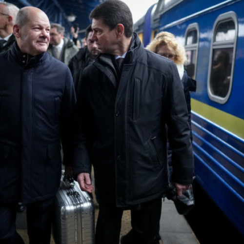 Cancelarul Olaf Scholz efectuează o vizită la Kiev, anunțând noi livrări de arme pentru Ucraina