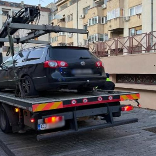 Un șofer din alt județ s-a trezit cu mașina ridicată de RADP Cluj