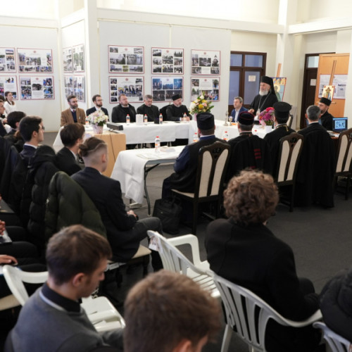 Seminarul Teologic Ortodox "Sfântul Andrei" din Galați a organizat un simpozion dedicat tinerilor