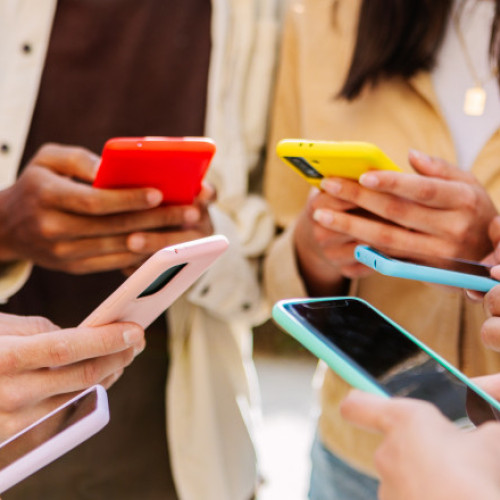 &quot;Brain rot&quot; a fost ales cuvântul anului 2024 de către Oxford