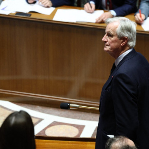 Guvernul francez se confruntă cu o motiune de cenzură care îi amenință supraviețuirea