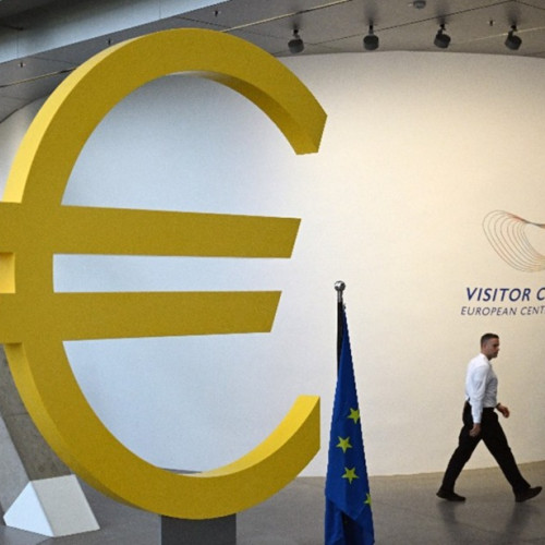 Randamentele obligațiunilor guvernamentale franceze ating niveluri similare cu cele ale Greciei