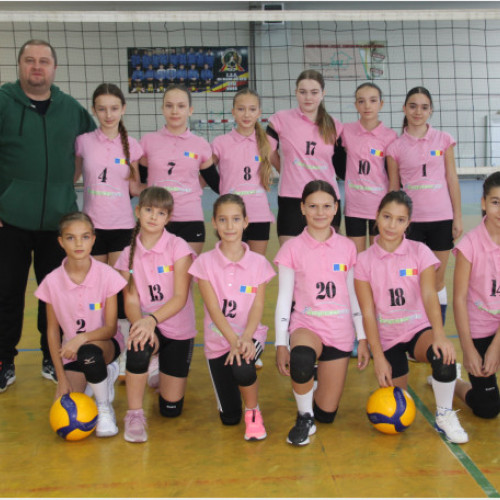 Voleiul feminin U13 revine în circuitul național la Stei
