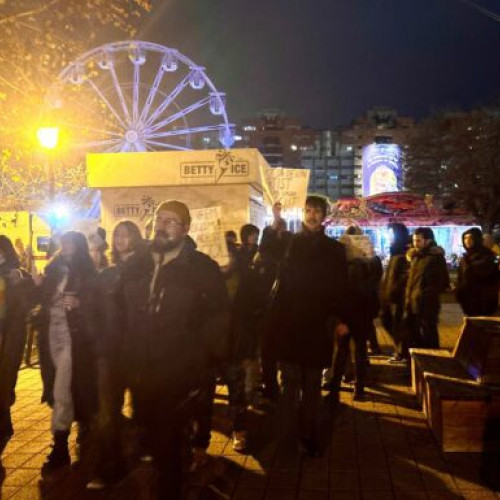 Protest pentru democrație în Parcul Catedralei