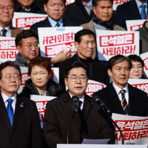 Cererea de demisie a președintelui sud-coreean Yoon Suk Yeol după impunerea legii marțiale