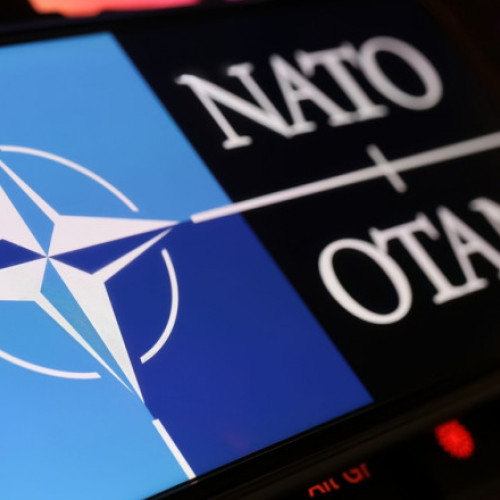 Rusia și China încearcă să destabilizeze NATO prin atacuri hibride