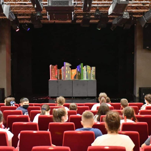 Spectacole de iarnă organizate de Teatrul de Păpuși "Prichindel" din Alba Iulia