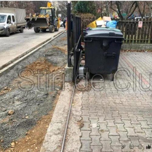 Locuitorii de pe strada Ioan Budai Deleanu din Cluj-Napoca, blocați din cauza unor lucrări neanunțate