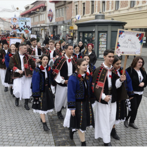 Colindători din Bihor au vestit Nașterea Domnului în Oradea