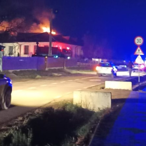 Incendiu devastator la școala din localitatea Crișești