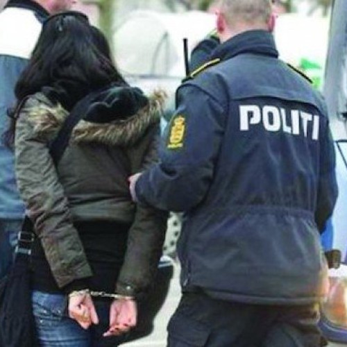 Femeie din Botoșani, anchetată pentru furt dintr-un supermarket