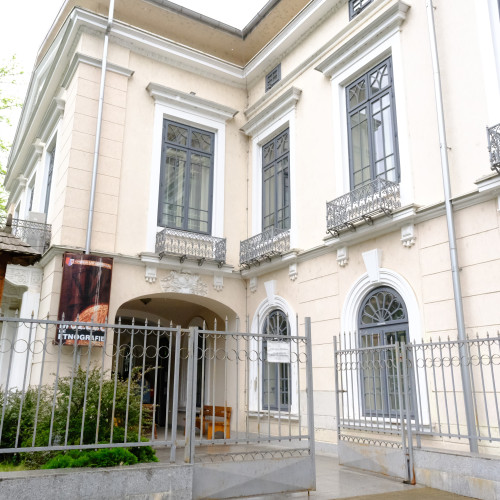 Atelierele creative "De sărbători, mai aproape de tradiție" la Muzeul Județean Botoșani