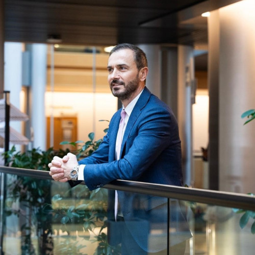 Stefan Musoiu, europarlamentar PSD, susține eliminarea obstacolelor pentru persoanele cu dizabilități