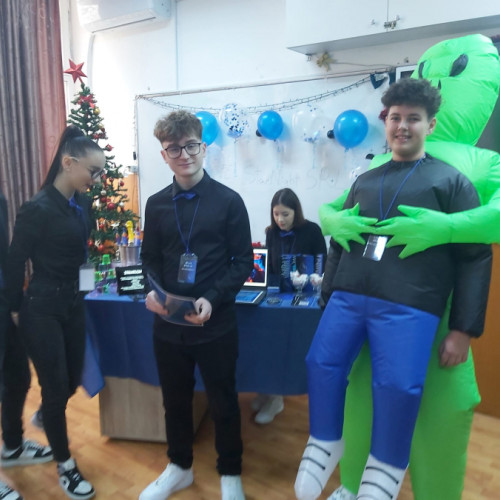 Elevii de la CEVM din Galați pregătesc viitorul prin firme de exercițiu