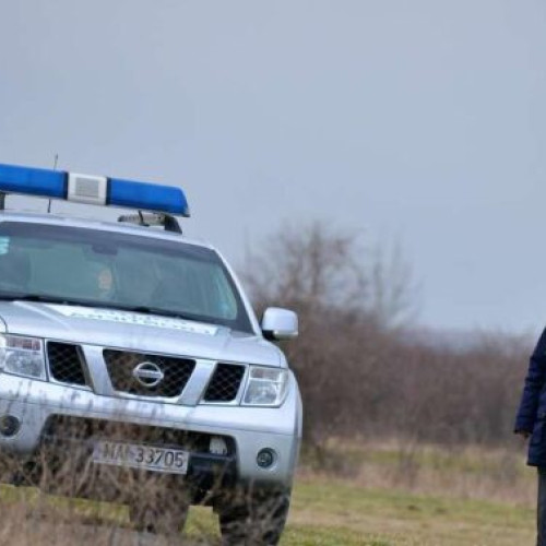 Motociclist prins după o urmărire pe câmp