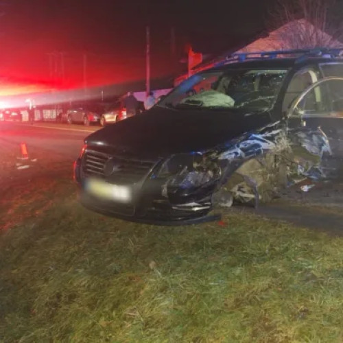 Accident cu trei răniți, inclusiv un copil, la Mălini