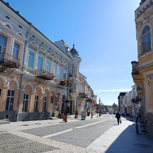 Primarul din Botoșani inițiază măsuri pentru eliminarea chiriașilor din Centrul Vechi