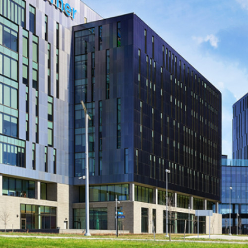 Oracle finalizează achiziția Cerner în România