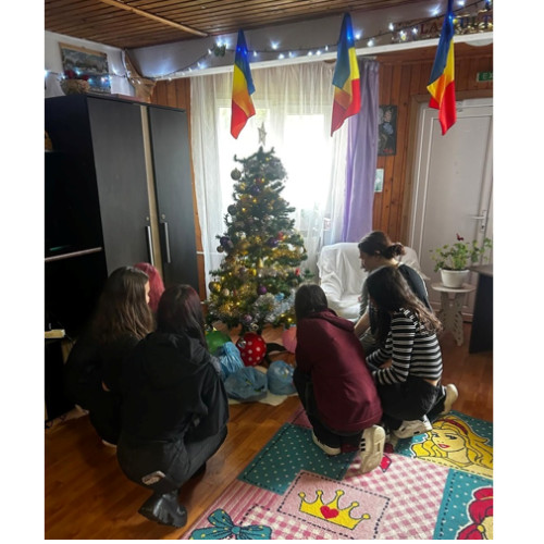 Florin Mitroi, președintele Consiliului Județean Constanța, aduce bucurie celor în nevoie