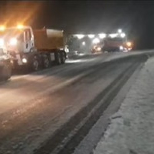 Trafic oprit pe DN 17 din cauza zăpezii în zona Iacobeni