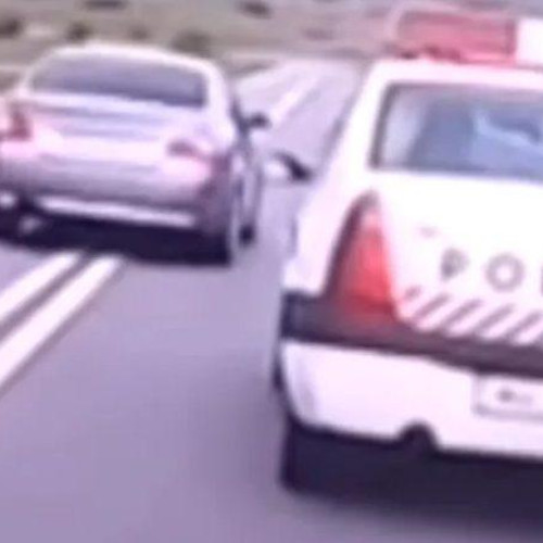 Pensionarul amendat pentru depășire ilegală pe DN66