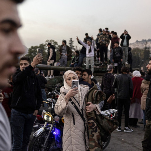 Premierul sirian acceptă predarea puterii după cucerirea Damascului de către rebeli