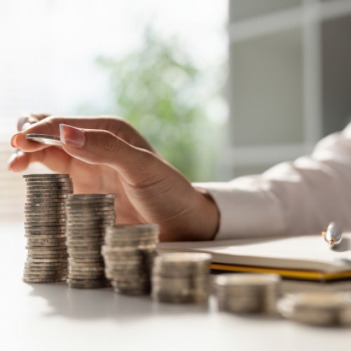 Femeile controlează din ce în ce mai multe averi, schimbând peisajul financiar global