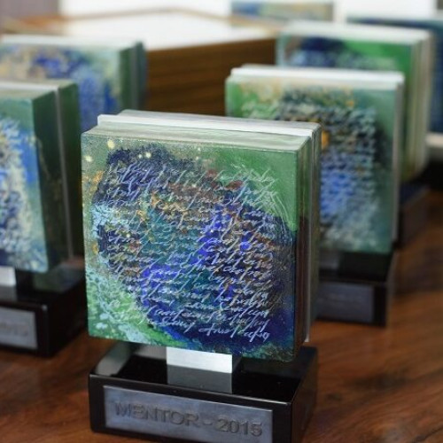 Ultimele săptămâni pentru nominalizările premiului "Mentor pentru educație"