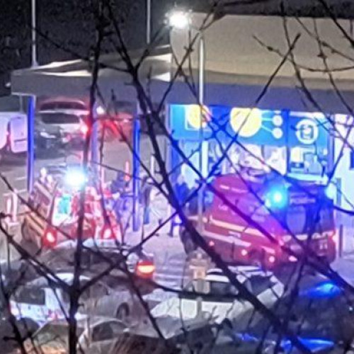 Incident medical la un supermarket din oraș