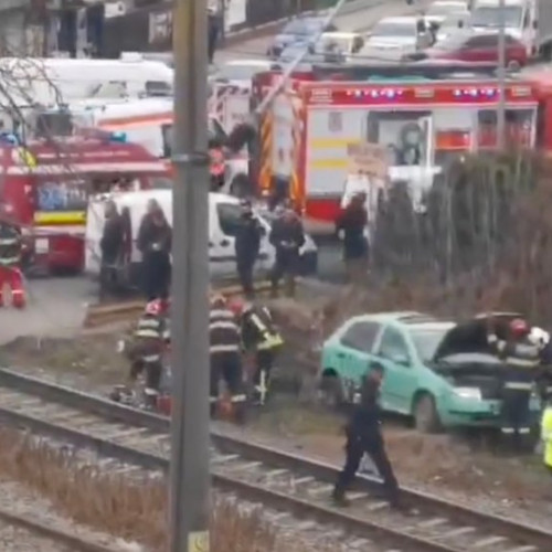Accident tragic la Bacău: un șofer a murit după o coliziune cu trenul