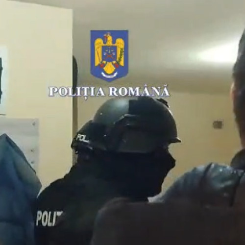 Descinderi ale poliției în Cluj într-o fraudă cu pensii