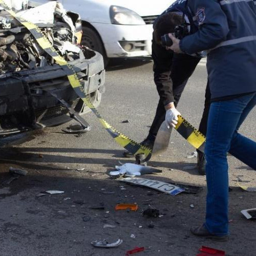 Accident rutier la Sanmihaiu Almasului: un bărbat cu permisul suspendat a provocat o coliziune