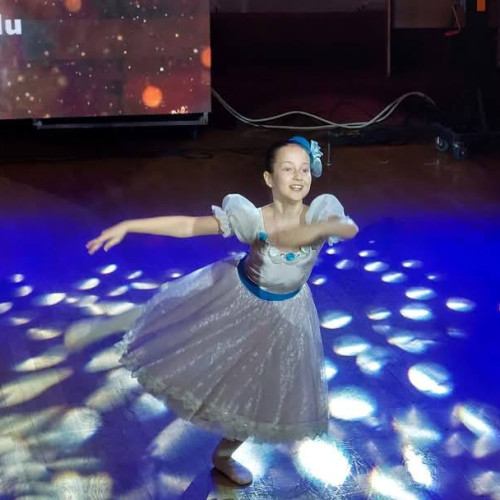 Luminile Crăciunului, un spectacol de talent la Târgoviște