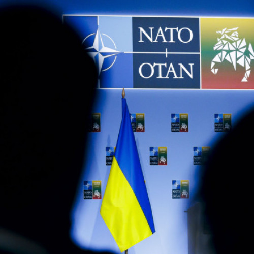 Zelenski: O invitație de aderare la NATO pentru întreaga Ucraină