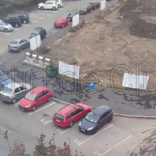 Probleme cu parcările pe strada Dionisie Roman din Cluj-Napoca