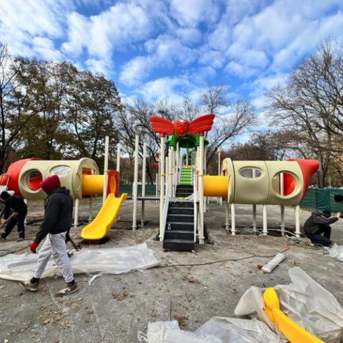 Primăria Capitalei amenajează un nou loc de joacă în Parcul Tineretului