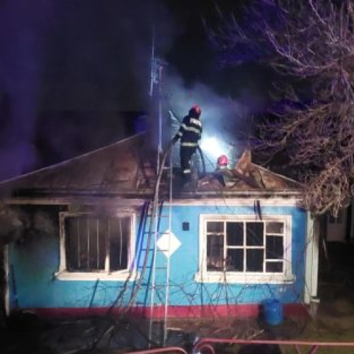 Incendiu devastator în Curtești, provocat de o bucată de jar