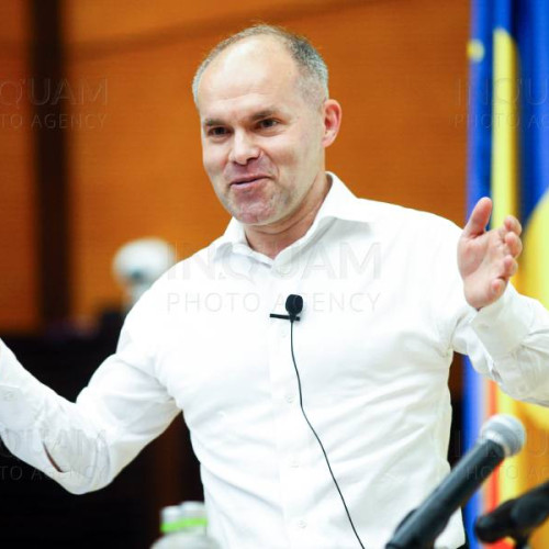 Daniel Funeriu anunță că va candida la președinția României