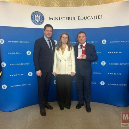 Profesorul Marcel Dupu, decorat cu Ordinul "Meritul pentru Învățământ"