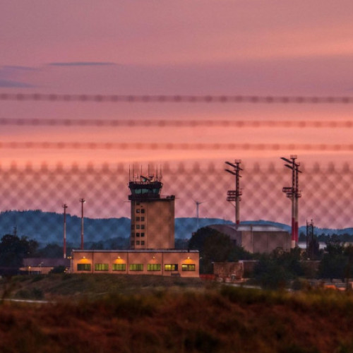 Drone neidentificate observate deasupra unor obiective sensibile în Germania