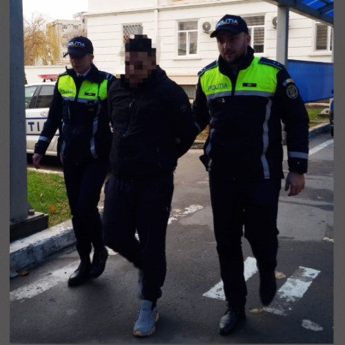 Un bărbat de 63 de ani reținut pentru trafic de droguri