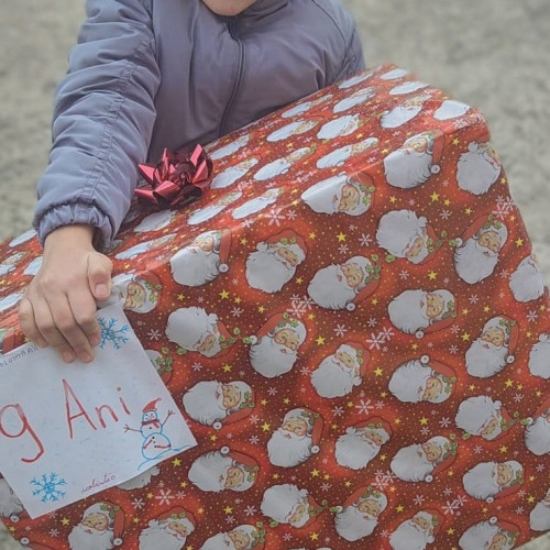 A V-a ediție a campaniei „Cutița fermecată” pentru copiii defavorizați din Botoșani