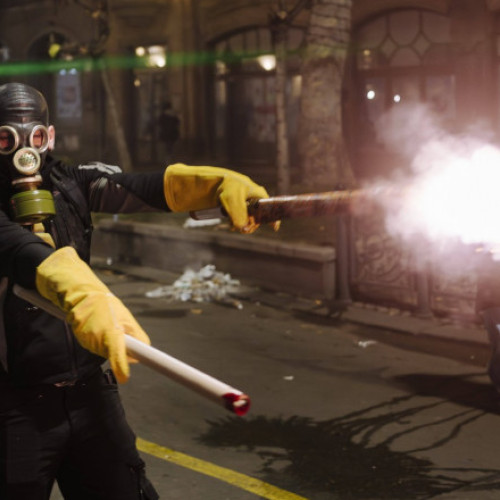 Parlamentul georgian interzice purtarea măștilor și utilizarea artificiilor în timpul protestelor