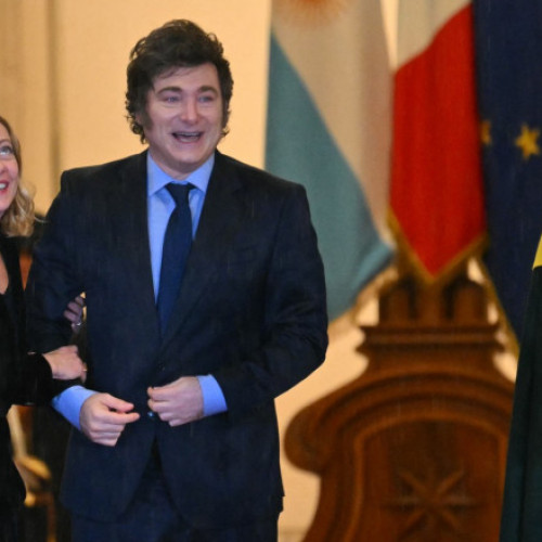 Guvernul Italiei îi acordă cetățenia președintelui Argentinei Javier Milei