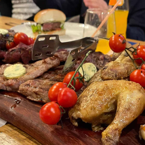 Pregătirile pentru masa de Crăciun în județul Alba: costuri și tendințe