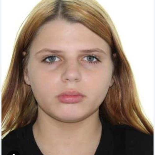 Poliția din Sibiu caută o tânără dispărută