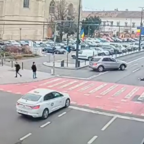 Accident grav în Piața Unirii din Cluj-Napoca