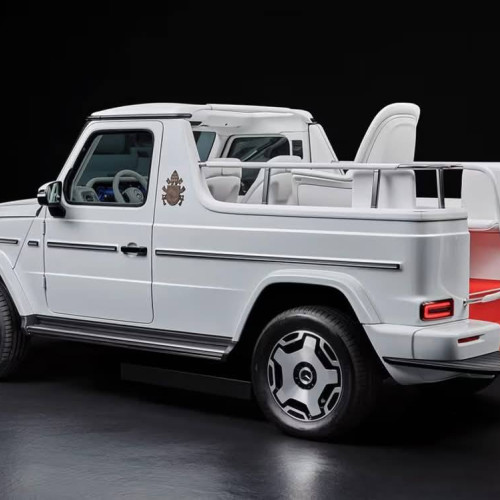 Mercedes-Benz îi oferă Papei Francisc un papamobil electric cu ocazia Anului Sfânt 2025