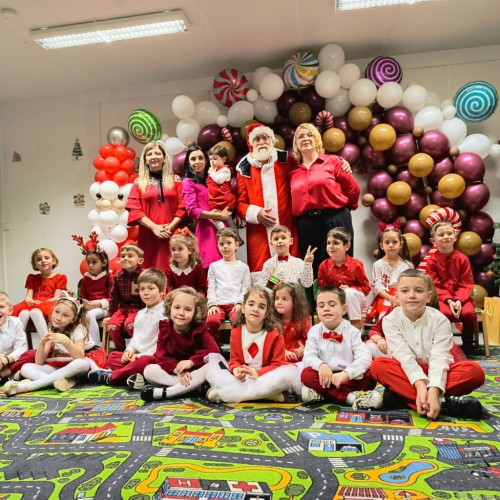 Feeria sărbătorilor de iarnă la Grădinița "Micul Prinț" din Pucioasa